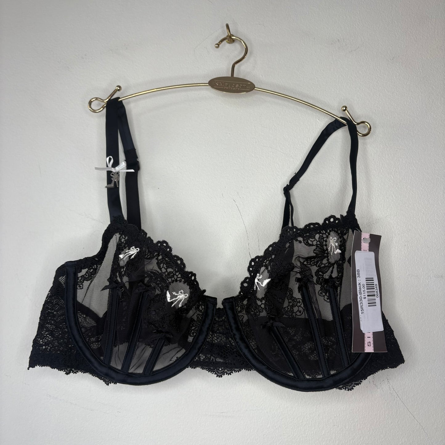 15R330-Black : 38B