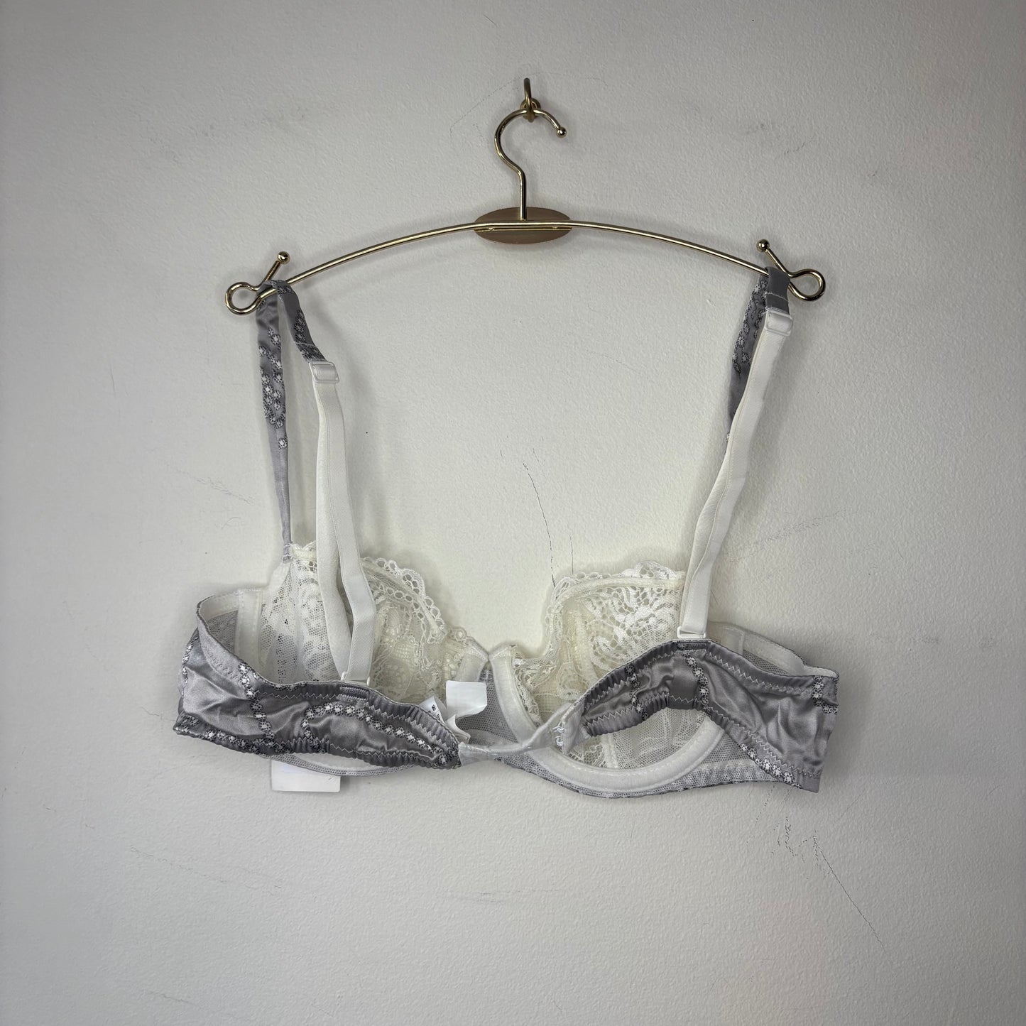 14U330-Grey Ivory : 32B